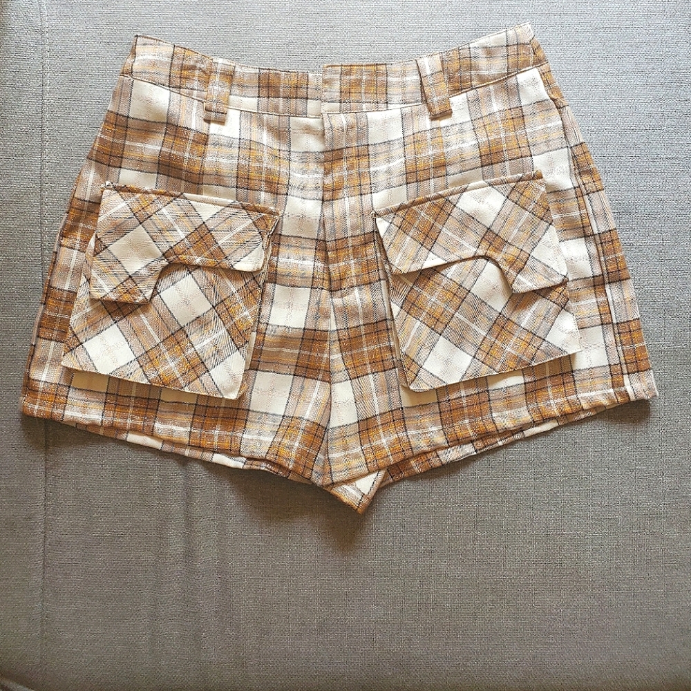 High Waisted Flap Pocket Shorts